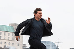 Tom Cruise runs in new Mission: Impossible 7 image